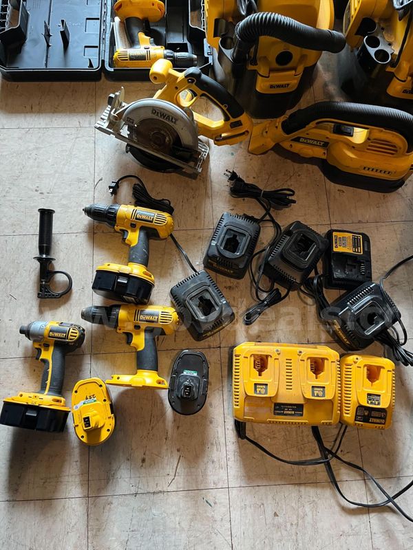 Dewalt power tool lot
