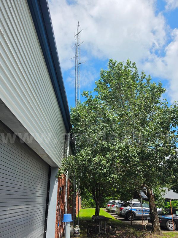 Unused Old Dispatch/ Police Radio/ Communication Antenna