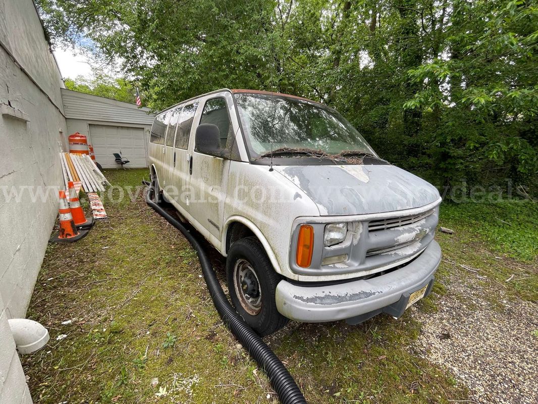 2001 Chevrolet Express