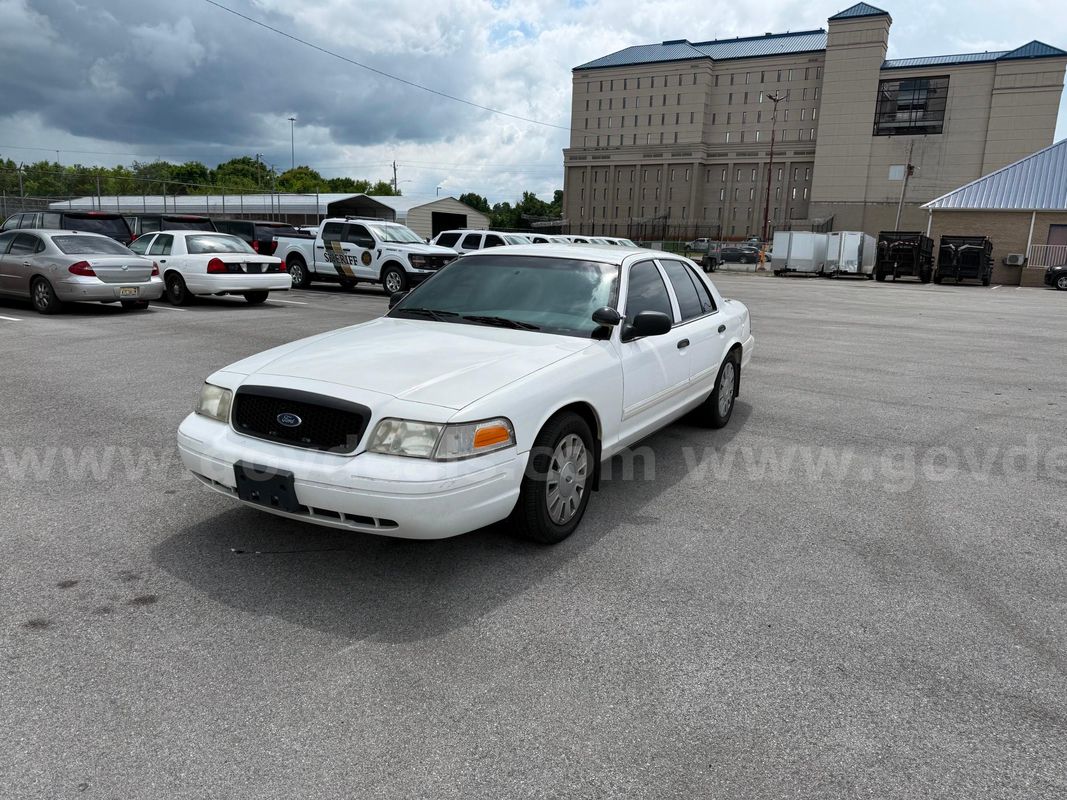 2010 Ford Crown Victoria