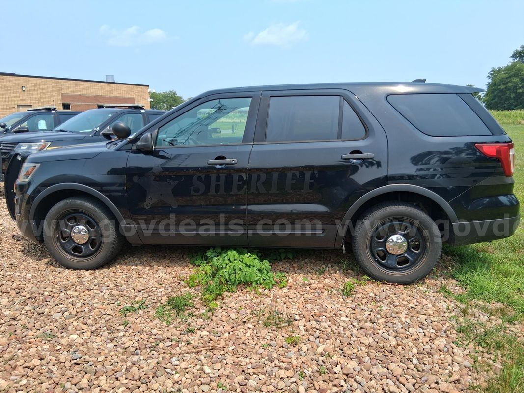 2017 Ford Explorer-Police Interceptor
