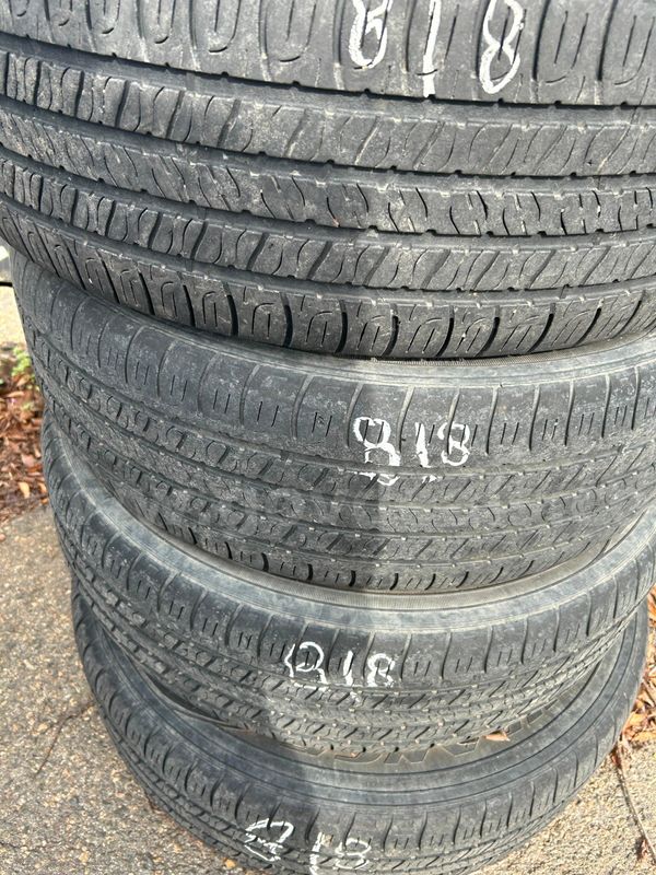 4 goodyear assurance tires p225-65-17 lot 818