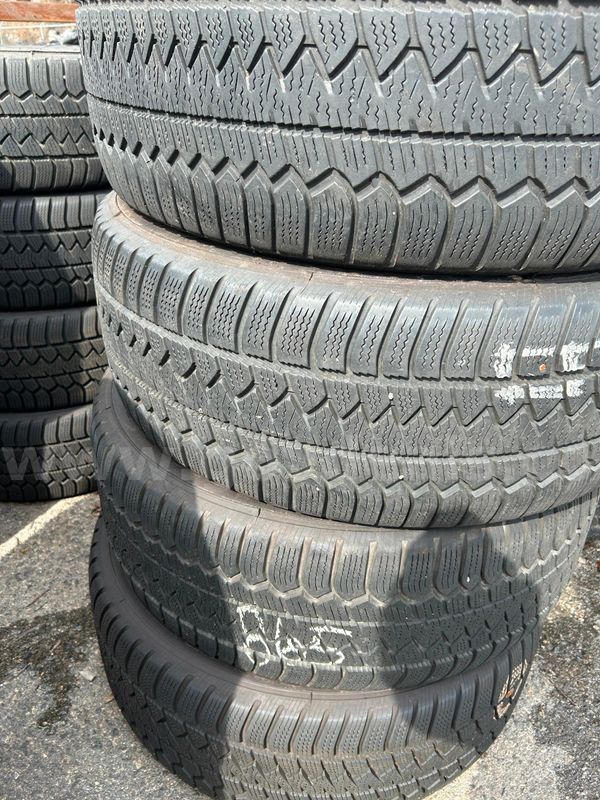 4 goodyear enforcer tires p275-55-20 lot 865