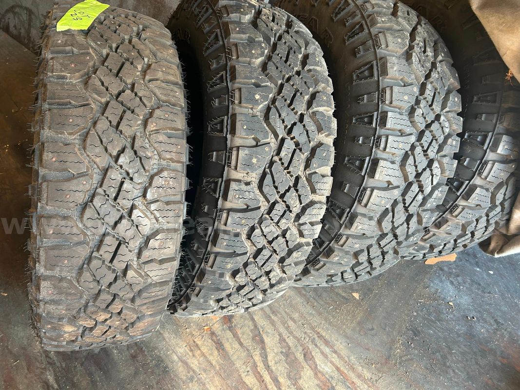 4 goodyear duratrac LT265/70/17 studded tires lot 23