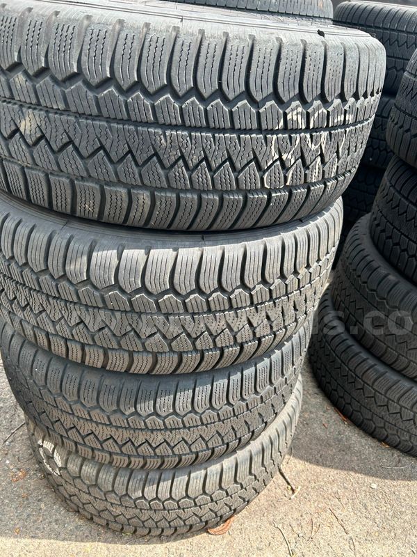 4 goodyear enforcer tires p 265/60/17 lot 897-2