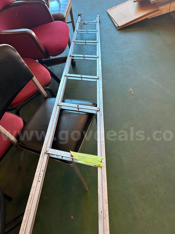 folding attic aluminum ladder lot 31