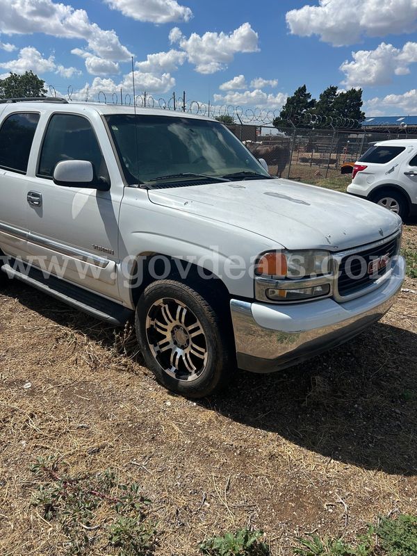 2003 GMC Yukon SLT 2WD – 5.3L V8 – Runs & Starts