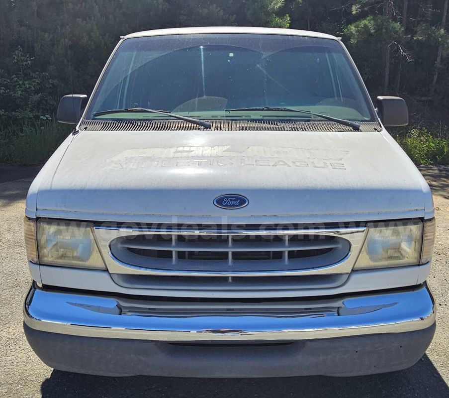 1998 Ford Club Wagon XLT Super