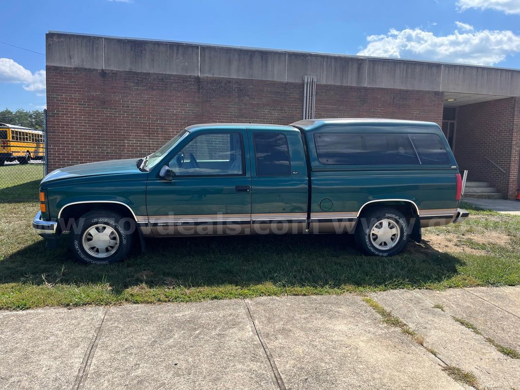 1997 GMC Sierra C/K 1500 Ext. Cab 6.5-ft. Bed 2WD