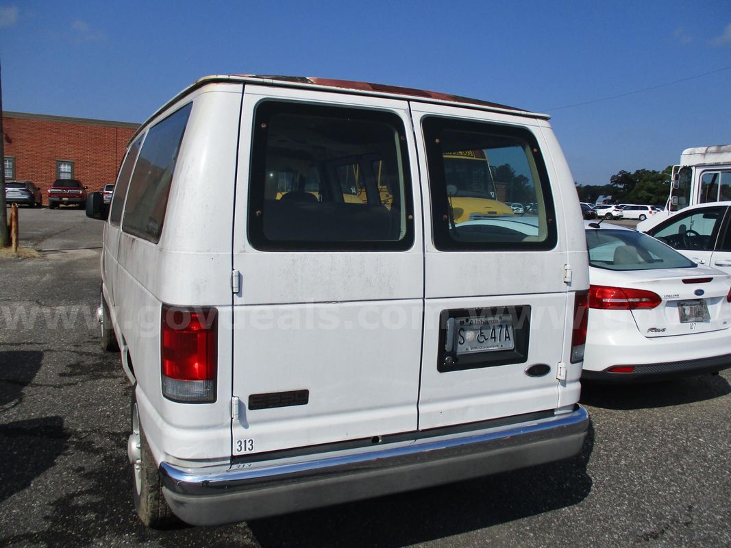 2003 Ford Econoline E-350 XLT Super Duty