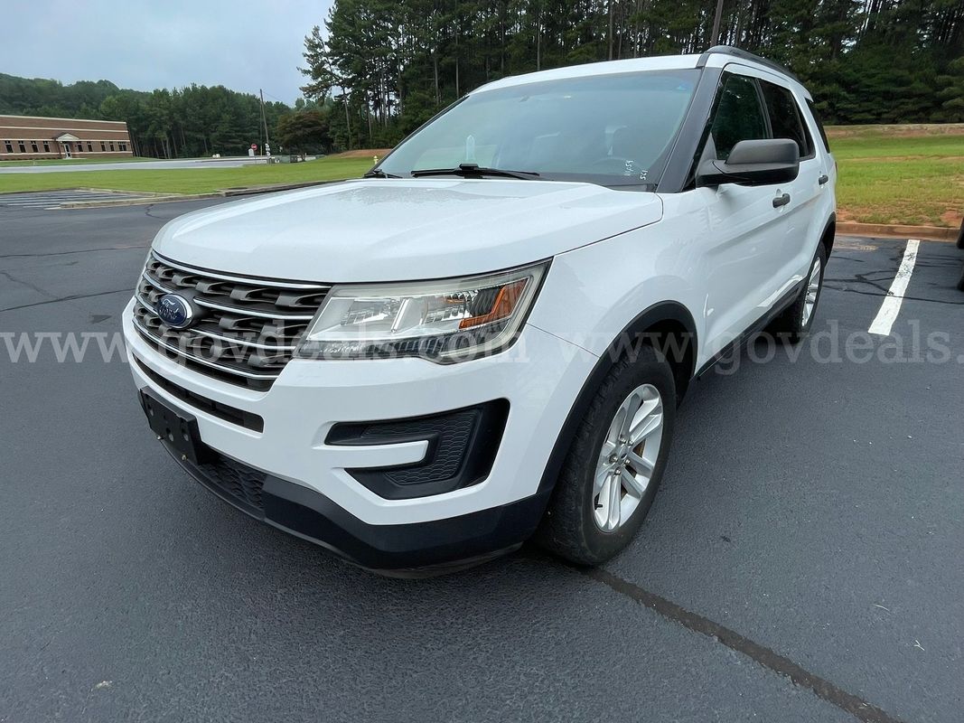 2016 Ford Explorer