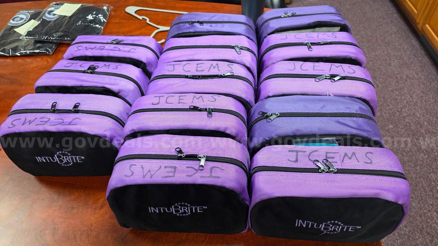 IntuBrite video laryngoscopes with cases