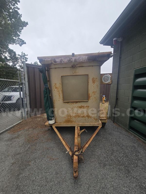 Trailer-Mounted Dunk Tank / Dunking Booth – Used