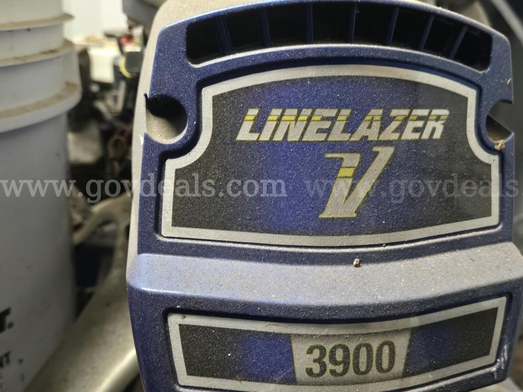 USED Graco LineLazer V 3900 Walk-Behind Pavement/Traffic Line Striper Fuel: Gasoline