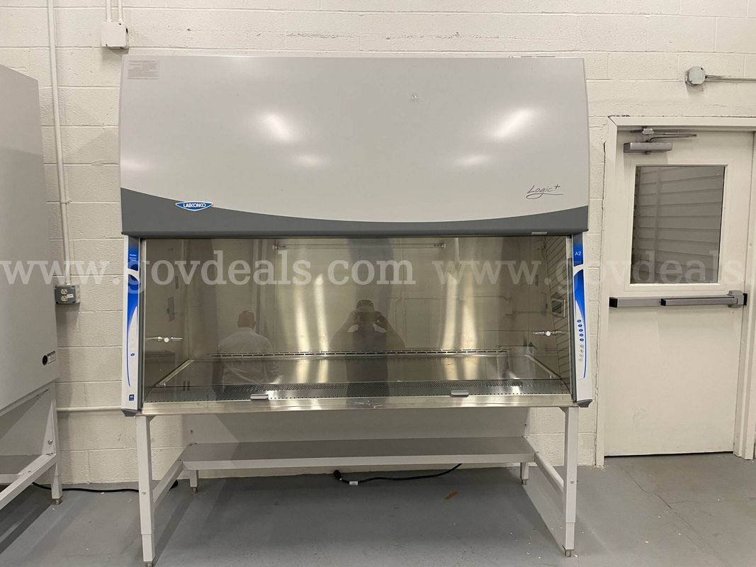 Labconco Logic + 302681101 Class II Type A2 6ft Biosafety Cabinet with 8" Sash Opening, UV Light and Base Stand