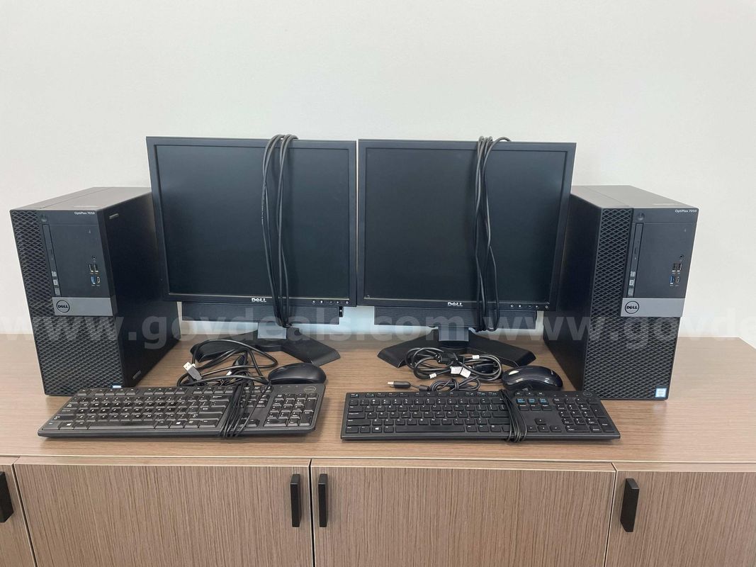 Dell Optiplex Computers and Monitors Lot 2