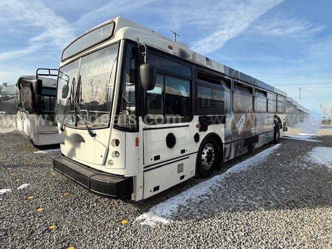 10 Decommissioned bus (Without Tires) – 2008-2010 NABI/416.15.02/416.15.81/416.15.03-01 – Lot BL27-04