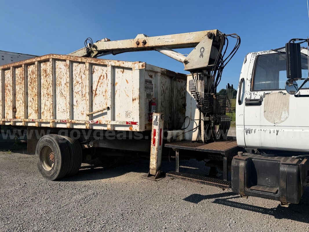 2001 Chevrolet C7H042