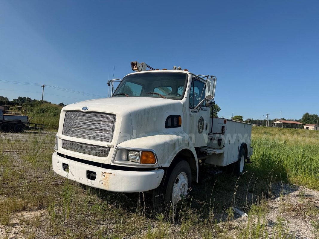 1997 Ford L8513