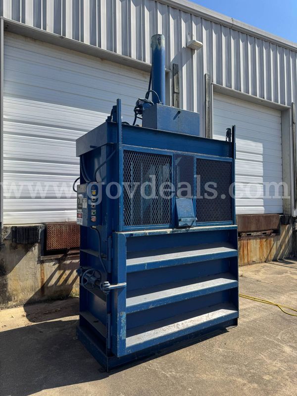Vertical Baler - Cardboard Compactor