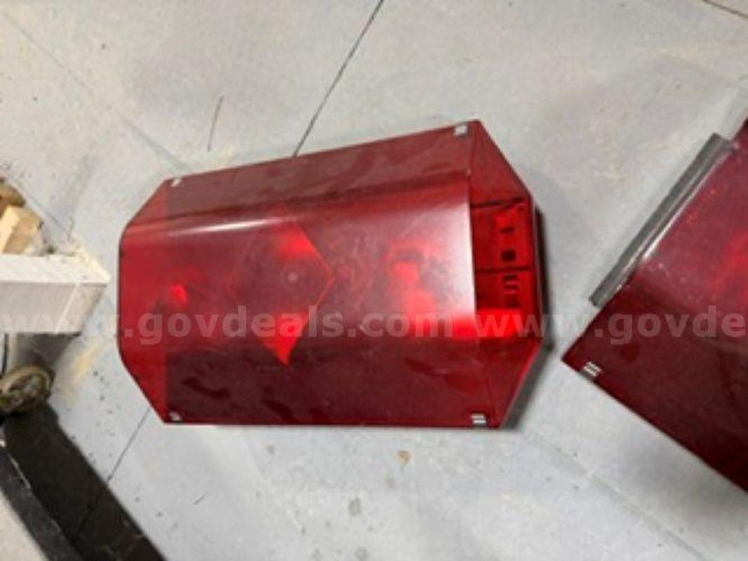 Two used rotation light bars