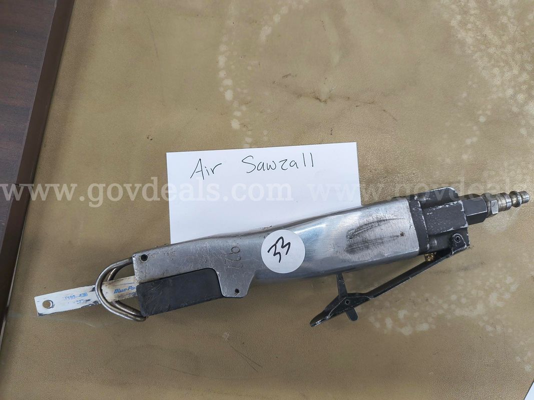 Sawzall - air operated (LOT33)