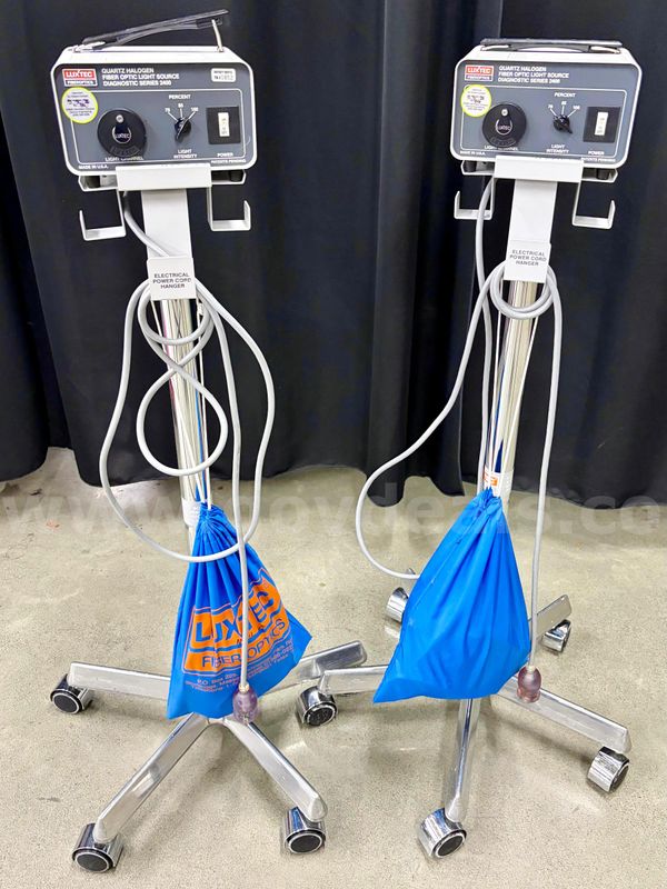 Lot of 2 Fiber Optic Light Sources: Luxtec Fiberoptics Quartz Halogen (424-35)
