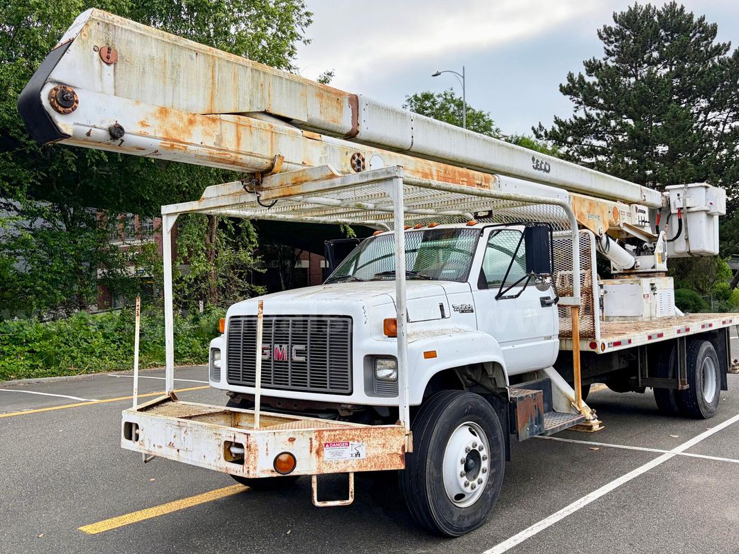 1995 GMC Teco Airlift Truck, 11K Mi. - For Parts Or Repair (426-20)