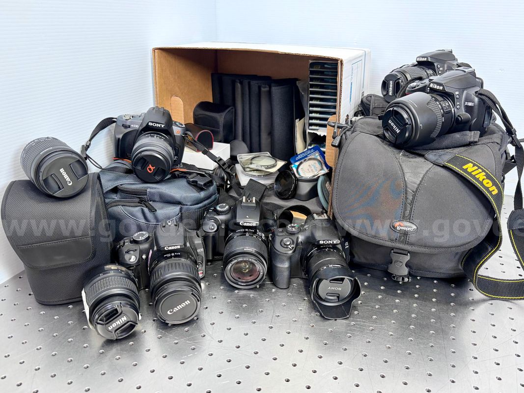Lot of DSLR Cameras & Accessories (426-33)