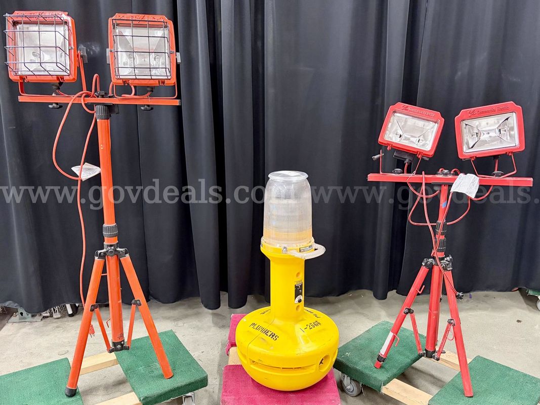 Lot of Construction Work Lights (428-57)