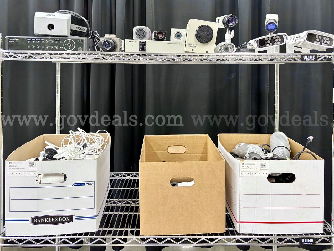 Lot of Security Cameras & Related Equipment (430-14)