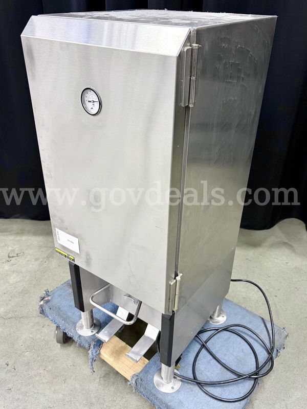 Refrigerated Milk Dispenser: Silver King SKMAJ1/C3 (430-19)