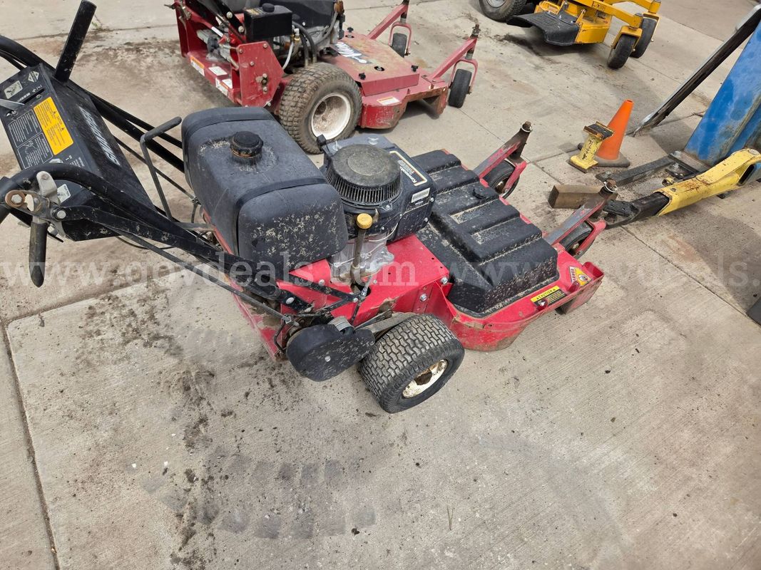 Snapper Commercial Walk-Behind Mower with Kawasaki 14 HP Engine – Non-Running