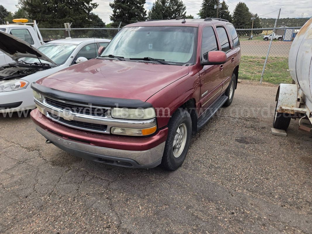 2003 Chevrolet Tahoe 4WD – 5.3L V8 – 175,419 Miles
