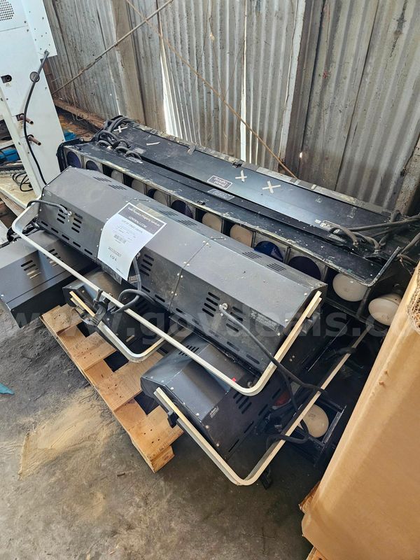 Lot of Stage Lights (4 Pallets)