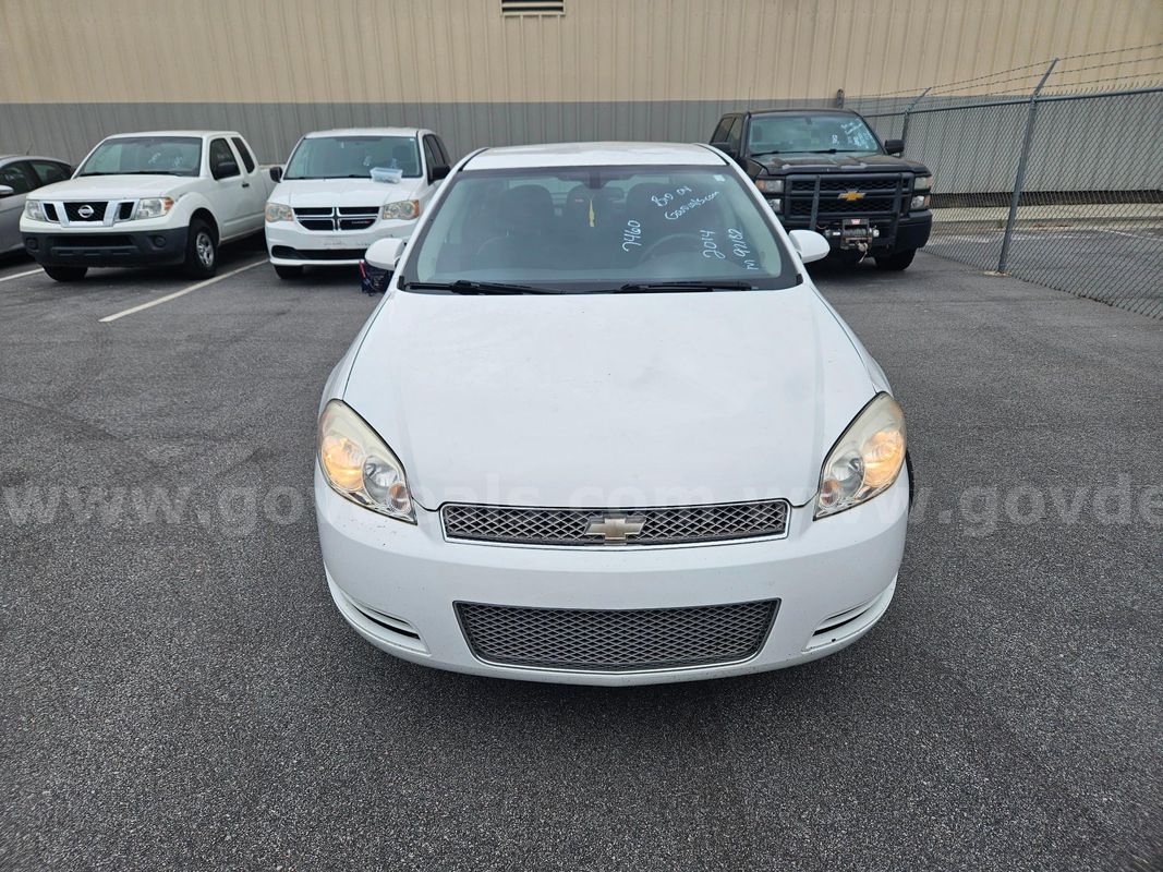 2014 Chevrolet Impala Limited 4-DR, 3.6L V6