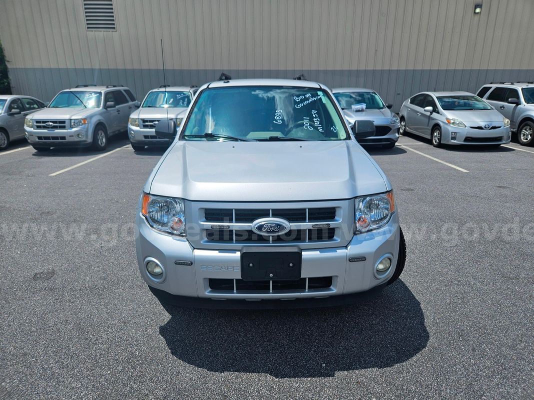 2011 Ford Escape Hybrid FWD 4-DR, 2.5L L4