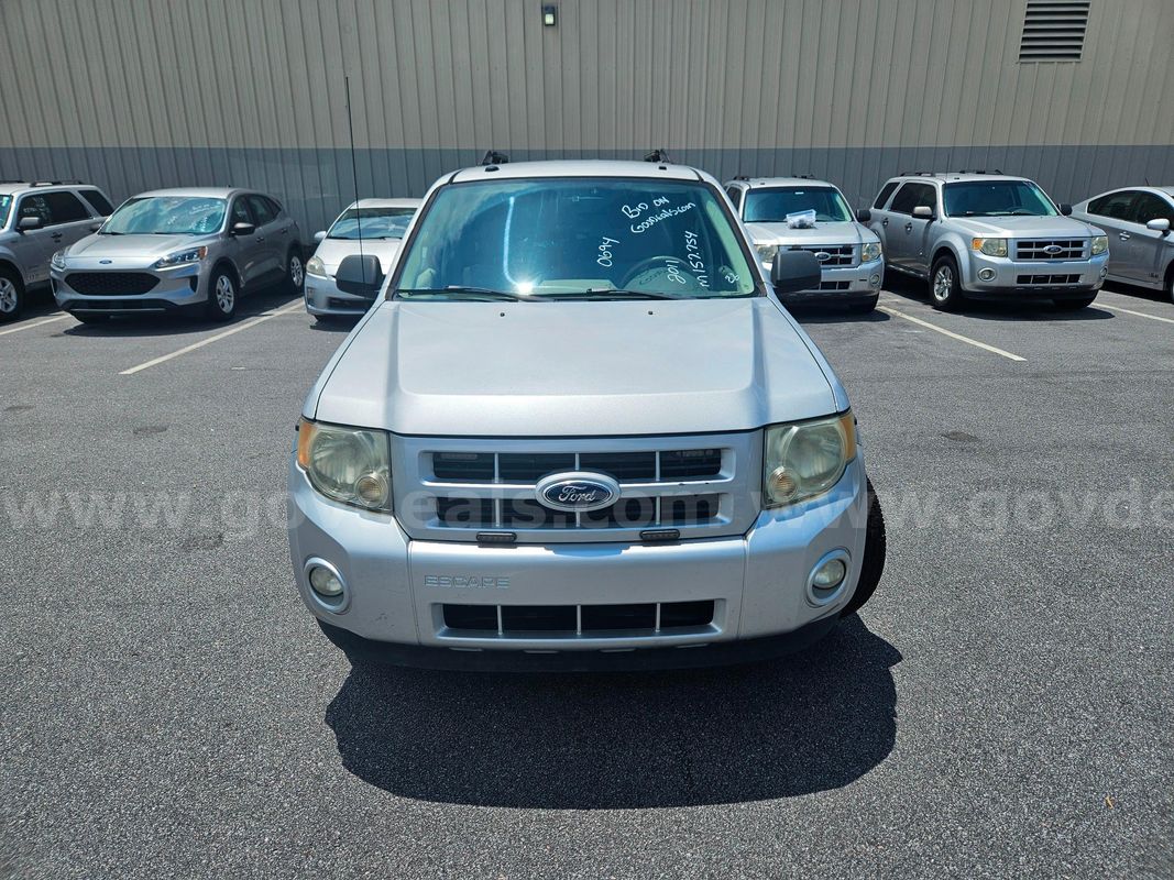 2011 Ford Escape Hybrid FWD 4-DR, 2.5L L4