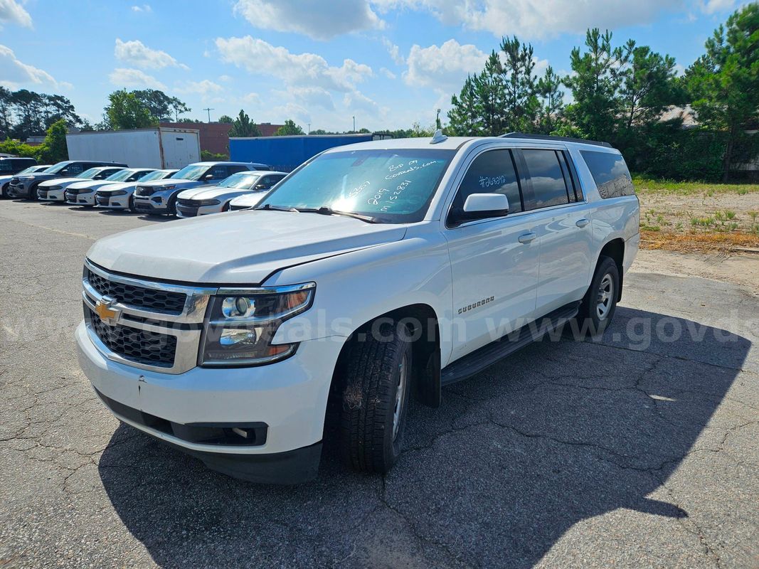 2019 Chevrolet Suburban 4WD 4-DR, 5.3L V8