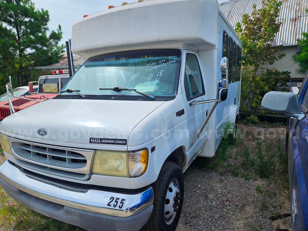 2002 Ford Econoline E350 5.4L V8