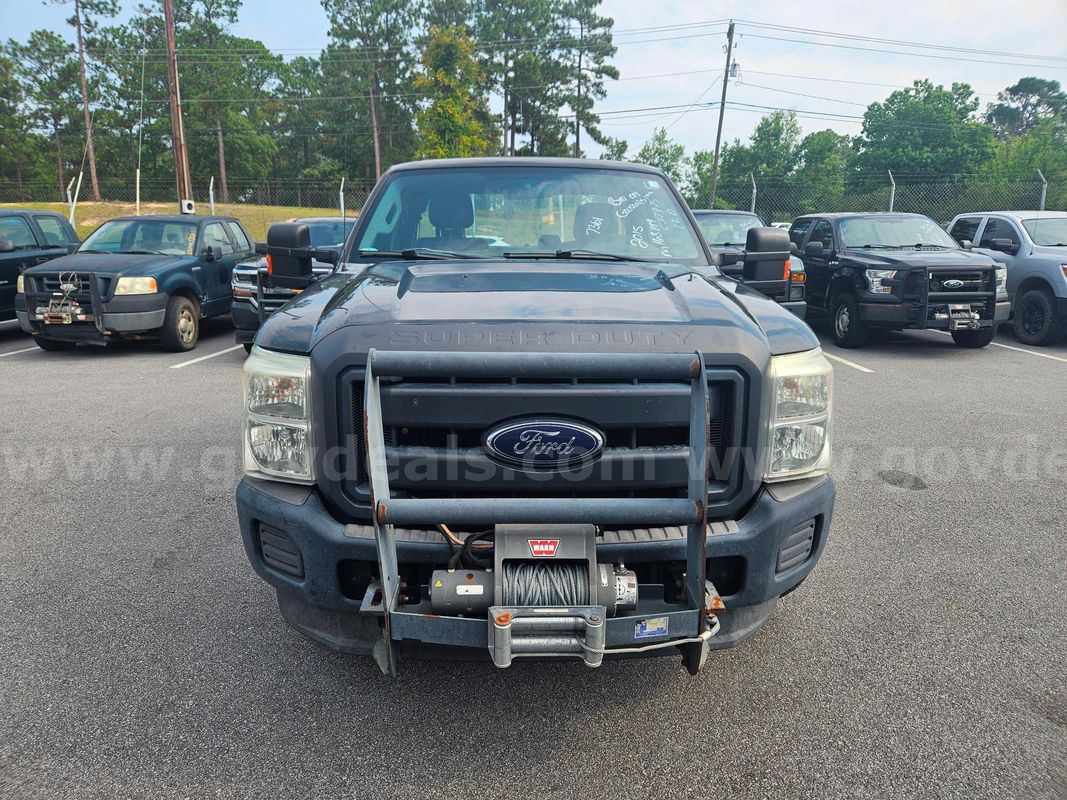 2015 Ford F-250 SD XL SuperCab 4WD 4-DR, 6.2L V8