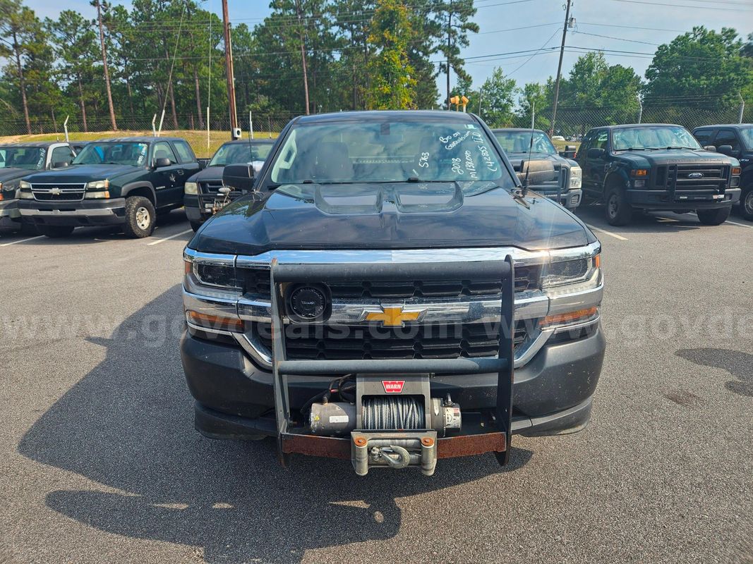 2018 Chevrolet Silverado 1500 LS Crew Cab Long Box 4WD 4-DR, 5.3L V8