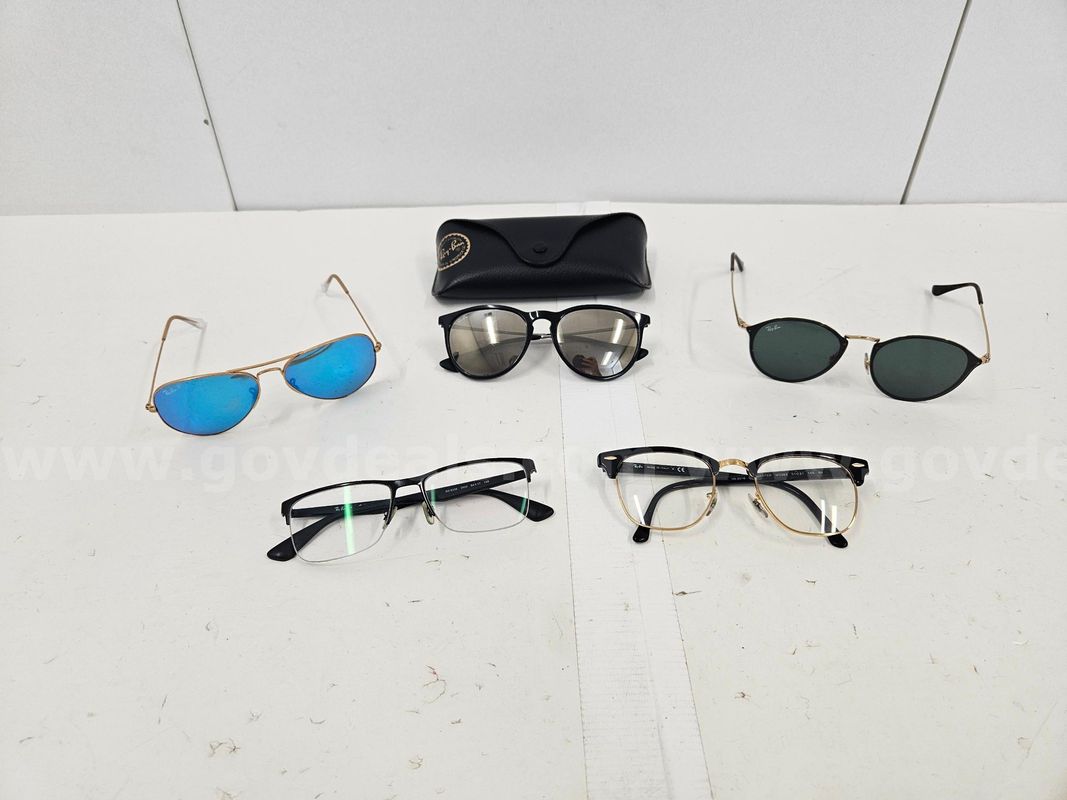 Lot of Ray Ban Glasses and Sunglasses (Approx 5)