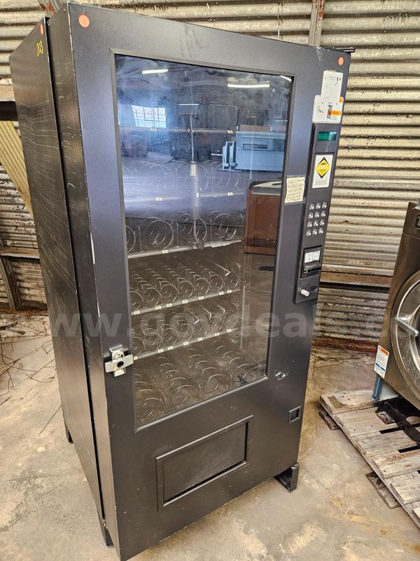 AMS SNACK MACHINE Vending Machine