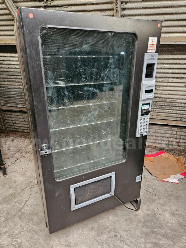 AMS SNACK MACHINE Vending Machine