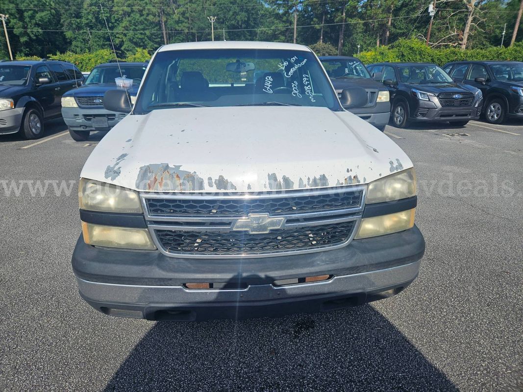 2006 Chevrolet Silverado 1500 LS Ext. Cab 2WD 4-DR, 5.3L V8