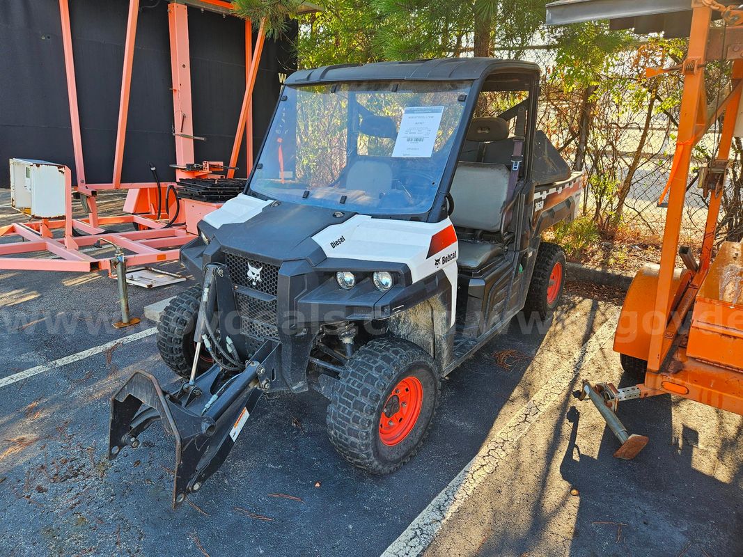 Bobcat Diesel UTV w/ Bucket