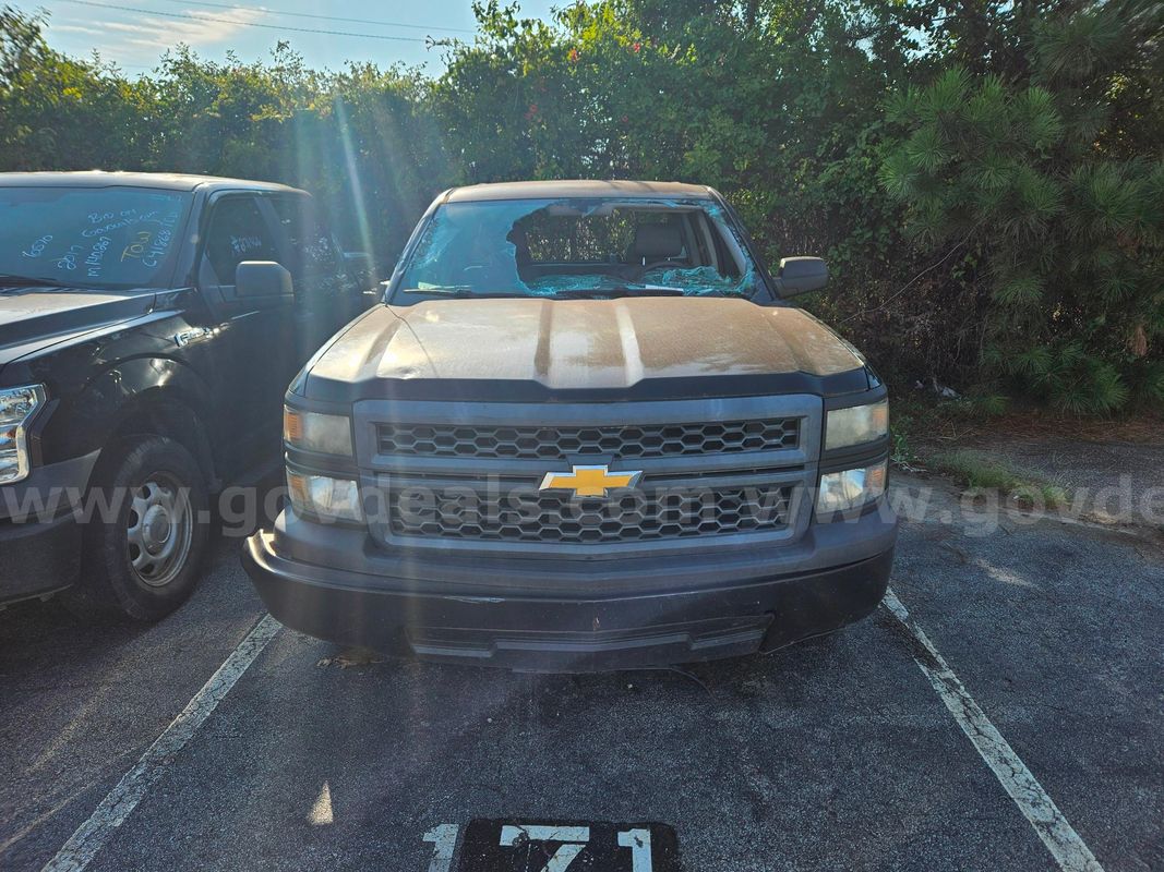2014 Chevrolet Silverado 1500 Work Truck 1WT Double Cab 2WD 4-DR, 5.3L V8 NO KEY