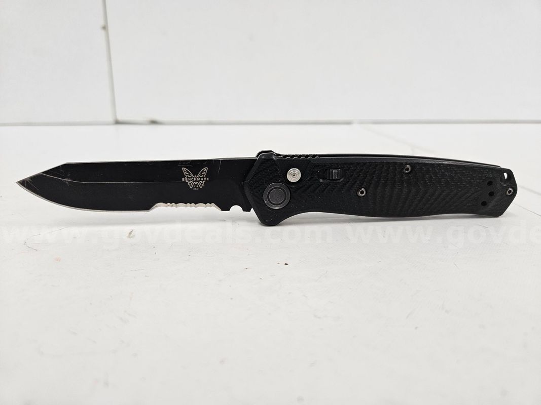 Benchmade 8551 Knife