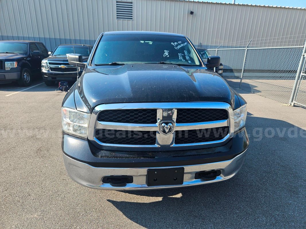 2019 RAM 1500 Classic CREW CAB 4WD 4-DR, 5.7L V8